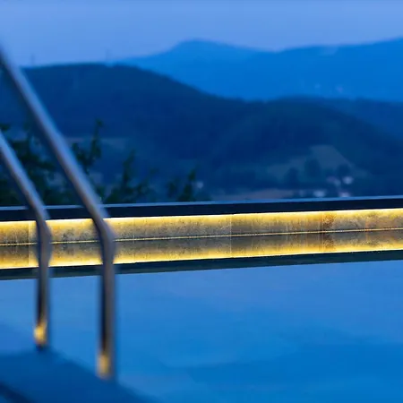 Campsite Sea - Zeleno *