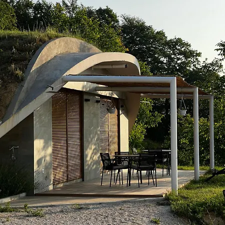 Sea - Zeleno Kamp alanı